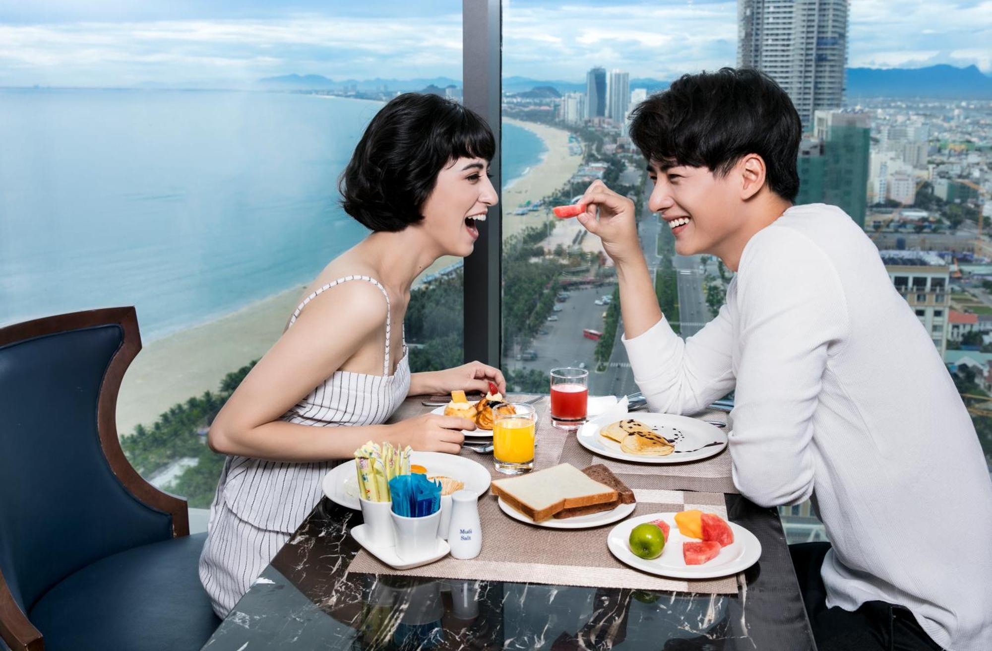 อัลทารา สวีท ดานัง บาย เอเอชจี Hotel ภายนอก รูปภาพ